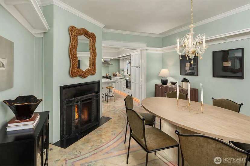 Property photo for 2307 Broadway E, Seattle photo 17