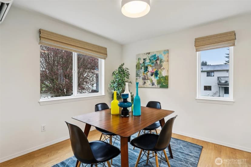 Property photo for 9242 Woodlawn Avenue N #b, Seattle photo 8