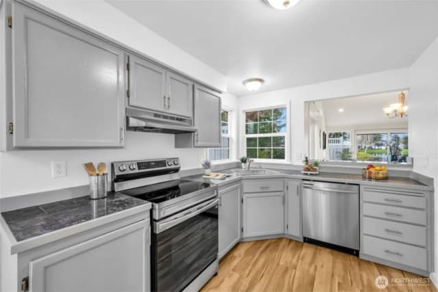 Property photo for 5736 S 238th Court #e1, Kent photo 5