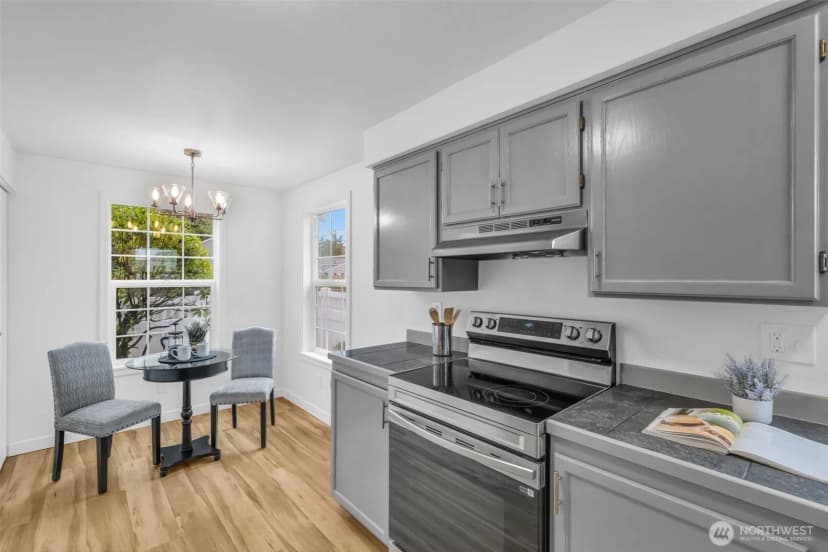 Property photo for 5736 S 238th Court #e1, Kent photo 8