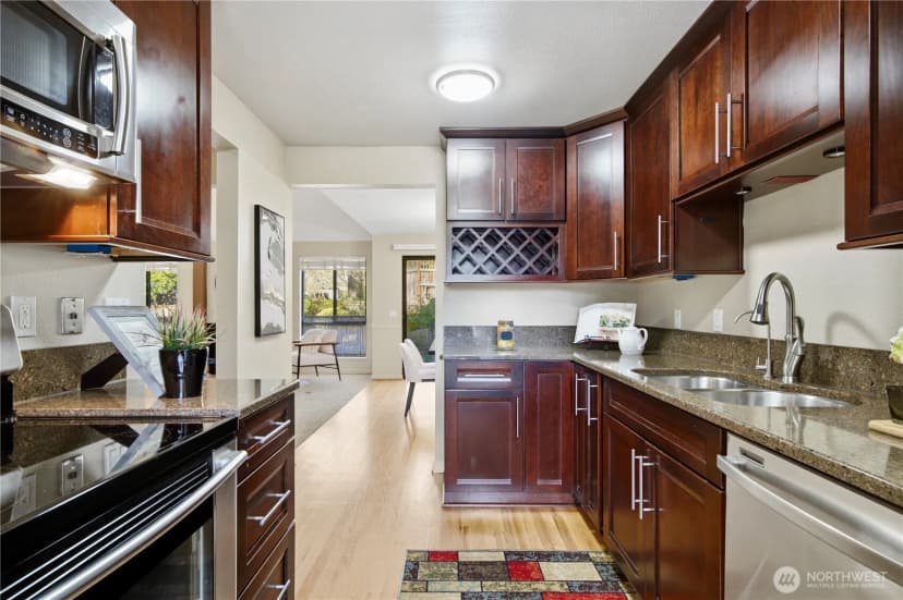 Property photo for 1619 102nd Place Ne #b-2, Bellevue photo 10