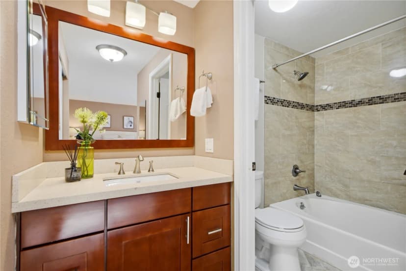 Property photo for 1619 102nd Place Ne #b-2, Bellevue photo 16
