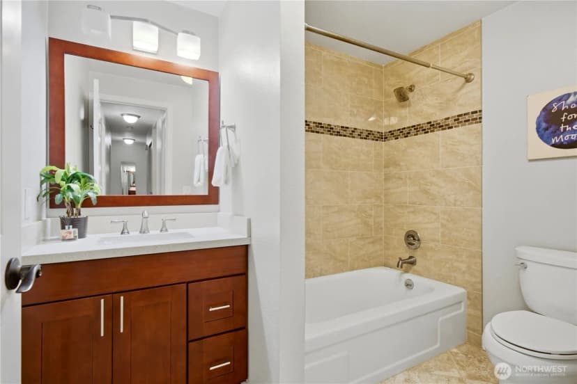 Property photo for 1619 102nd Place Ne #b-2, Bellevue photo 17