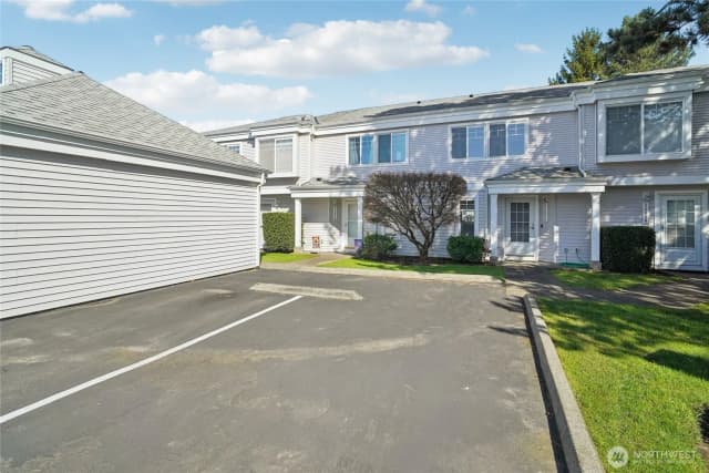 Property photo for 23628 55th Place S #15-3, Kent photo 2