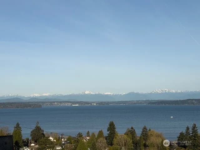 Property photo for 7341 California Avenue Sw, Seattle photo 38