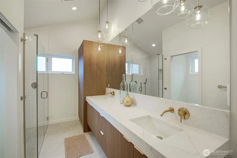 Property photo for 7341 California Avenue Sw, Seattle photo 26