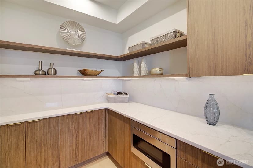 Property photo for 7341 California Avenue Sw, Seattle photo 16