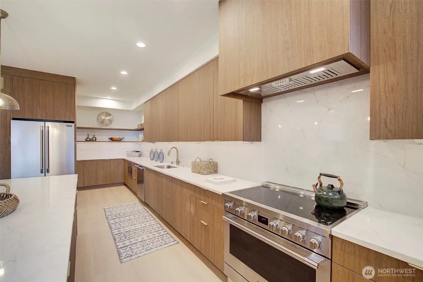 Property photo for 7341 California Avenue Sw, Seattle photo 13
