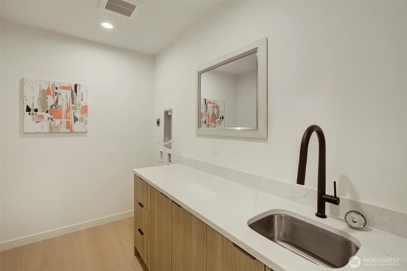 Property photo for 7341 California Avenue Sw, Seattle photo 30