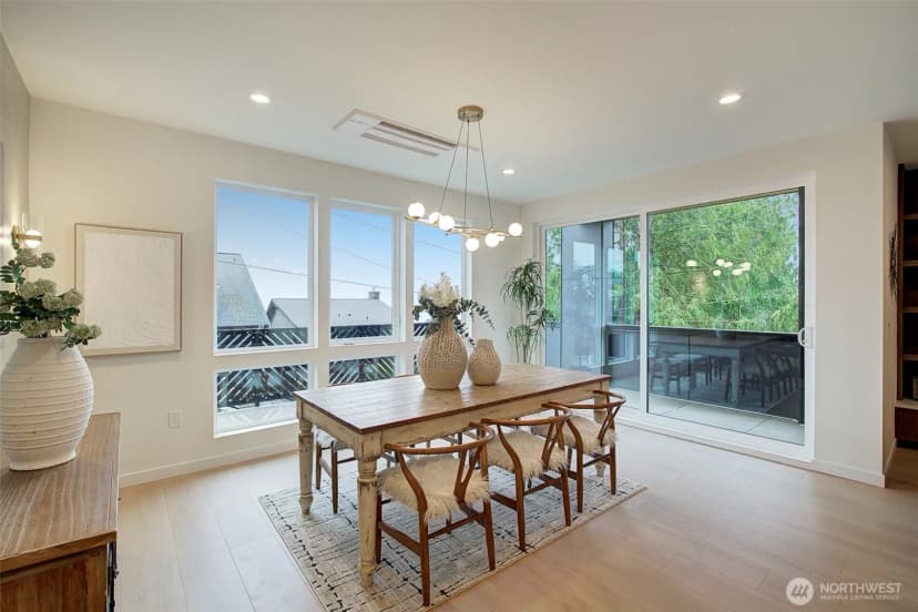 Property photo for 7341 California Avenue Sw, Seattle photo 9
