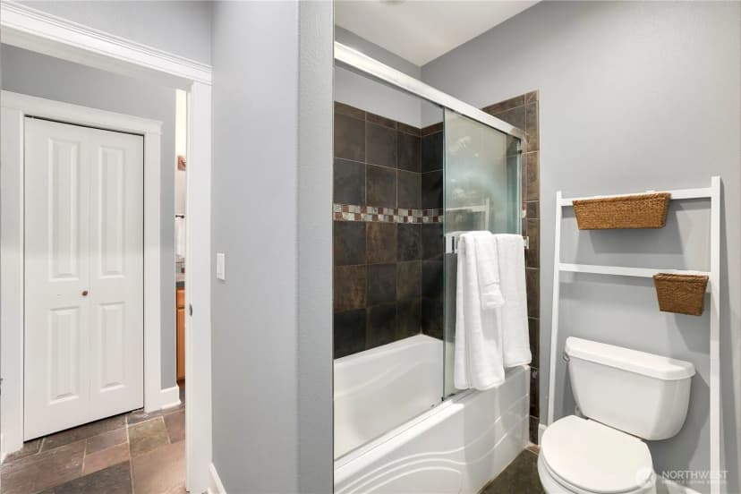 Property photo for 7007 Muirkirk Lane Sw, Port Orchard photo 22