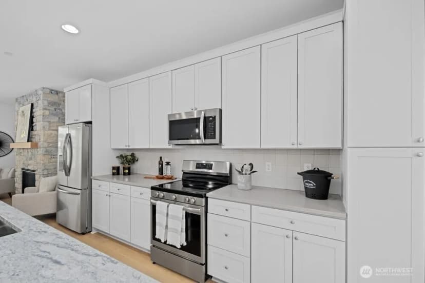 Property photo for 16 160th Place Se, Bothell photo 6