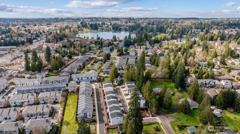 Property photo for 16 160th Place Se, Bothell photo 32
