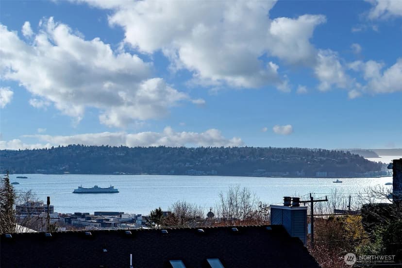 Property photo for 1238 3rd Avenue N, Seattle photo 18