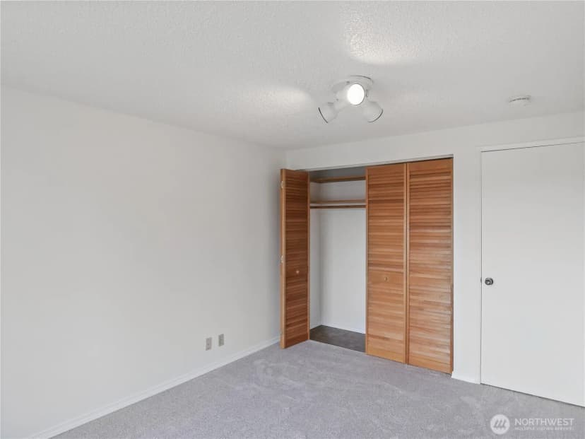 Property photo for 1250 Taylor Avenue N #105, Seattle photo 26