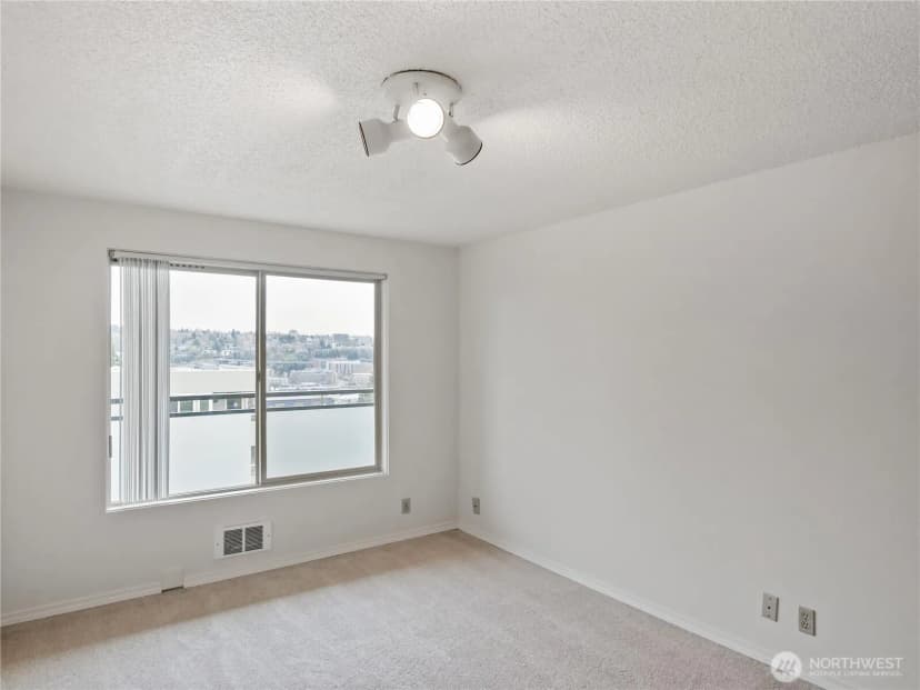 Property photo for 1250 Taylor Avenue N #105, Seattle photo 24