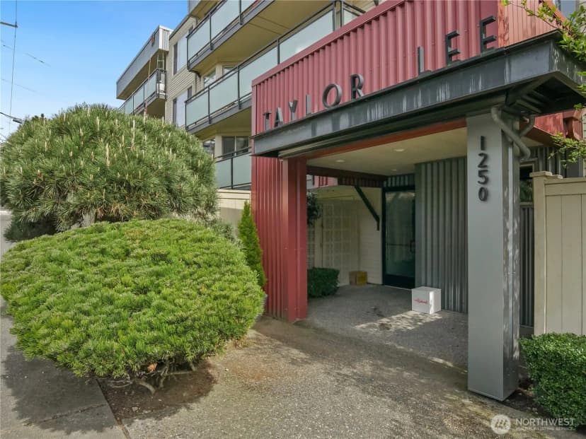 Property photo for 1250 Taylor Avenue N #105, Seattle photo 3