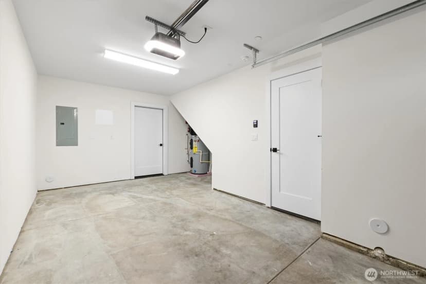 Property photo for 18015 2nd Avenue Ne #c, Shoreline photo 36