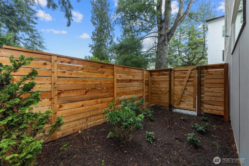 Property photo for 18015 2nd Avenue Ne #c, Shoreline photo 34