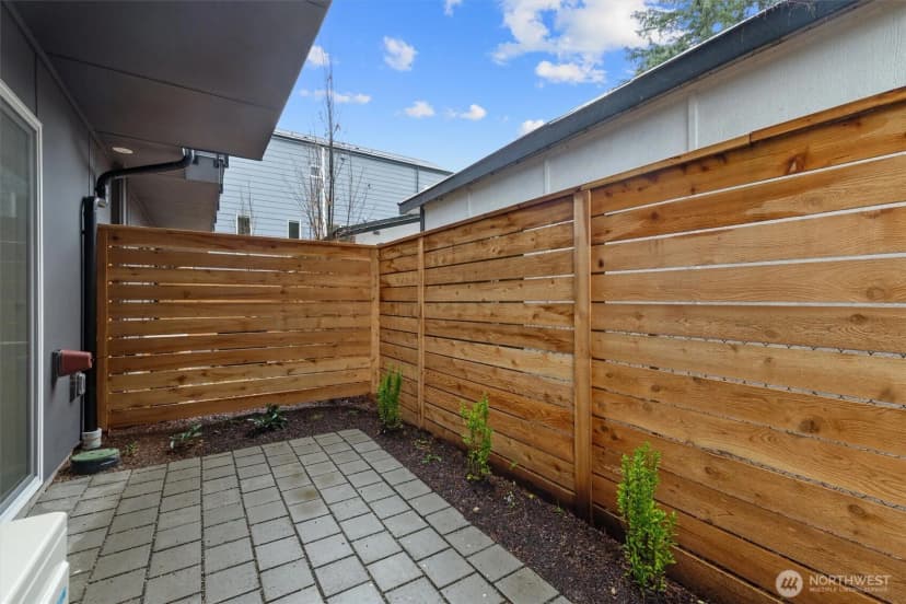 Property photo for 18015 2nd Avenue Ne #c, Shoreline photo 33