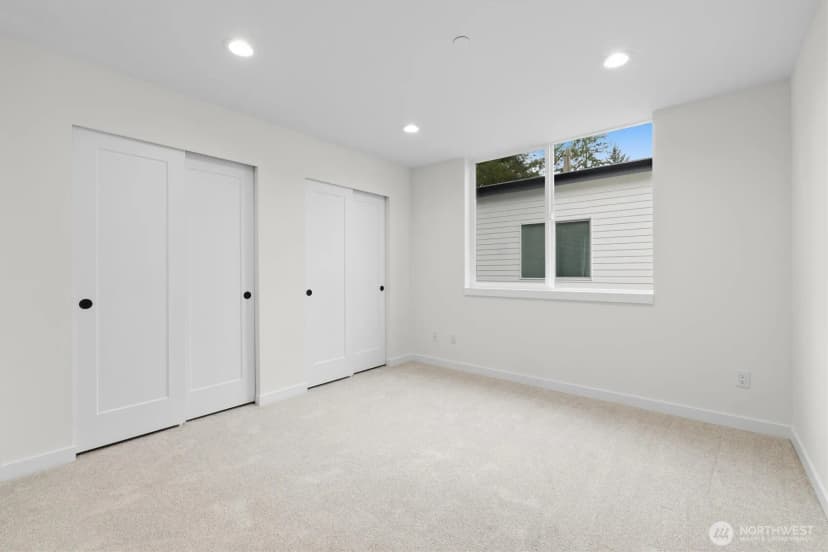 Property photo for 18015 2nd Avenue Ne #c, Shoreline photo 21