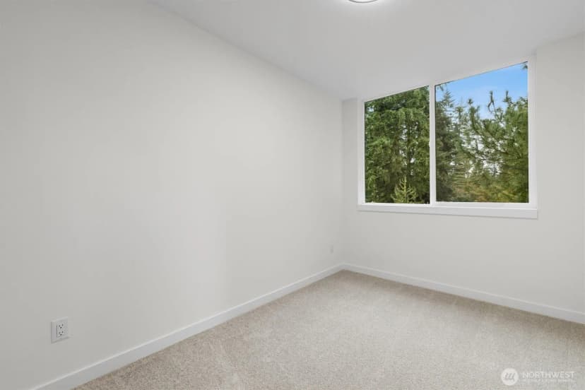 Property photo for 18015 2nd Avenue Ne #c, Shoreline photo 25