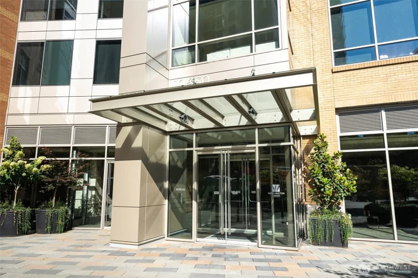 Property photo for 10650 Ne 9th Place #1122, Bellevue photo 13