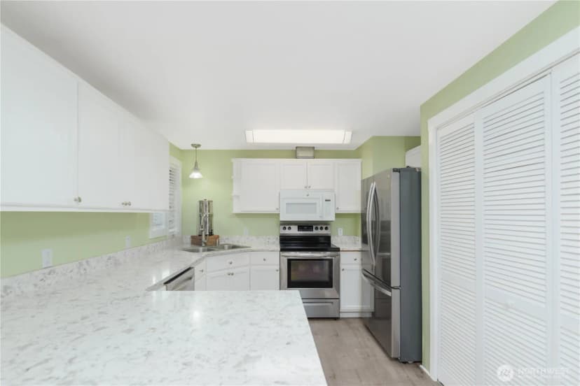 Property photo for 1717 S F Street, Port Angeles photo 10