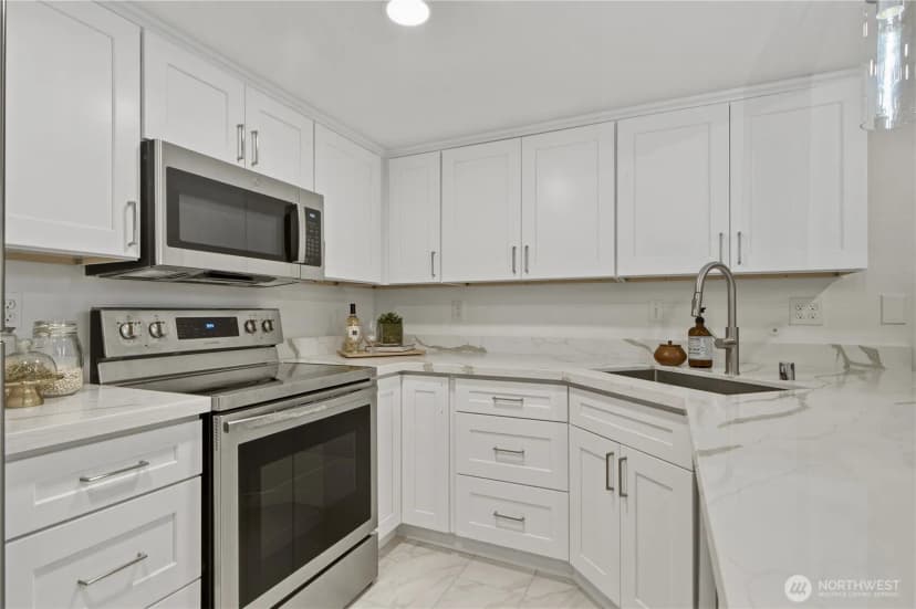 Property photo for 12625 Se 42nd Street, Bellevue photo 13