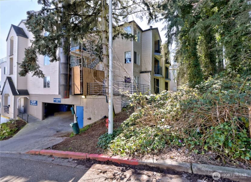 Property photo for 3905 Sw Avalon Way, Seattle photo 14