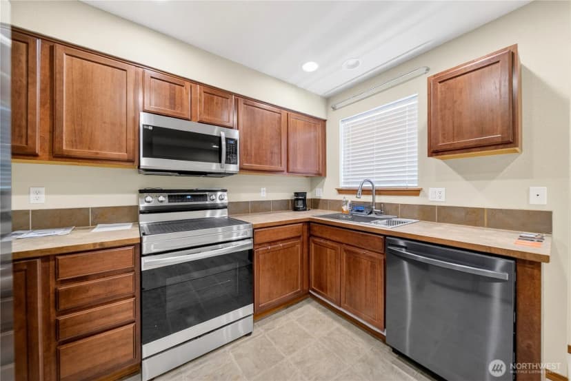Property photo for 17813 79th Avenue Ct E, Puyallup photo 14