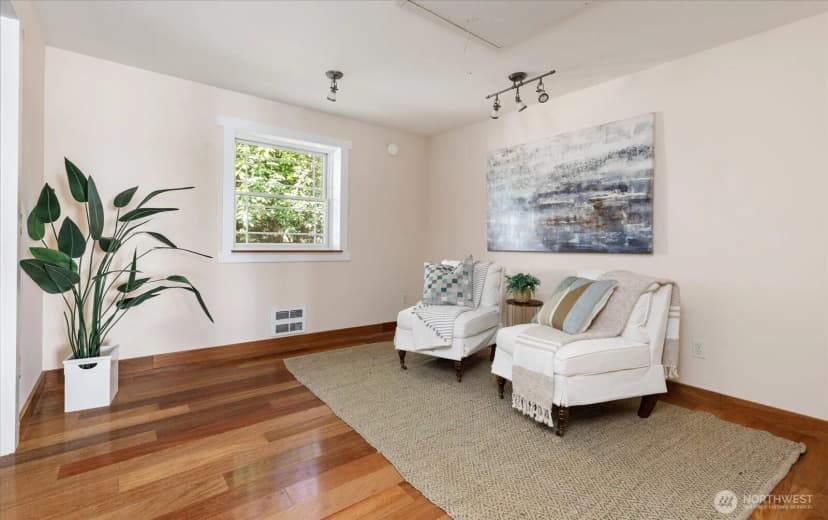 Property photo for 5051 Waterside Ln, Langley photo 19