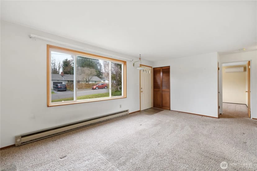 Property photo for 20322 22nd Avenue Ne, Shoreline photo 8