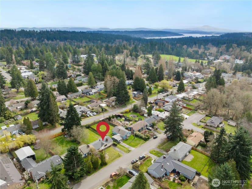 Property photo for 20322 22nd Avenue Ne, Shoreline photo 34