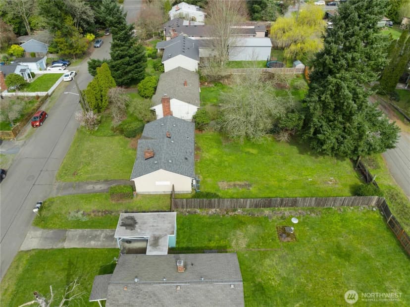 Property photo for 20322 22nd Avenue Ne, Shoreline photo 31