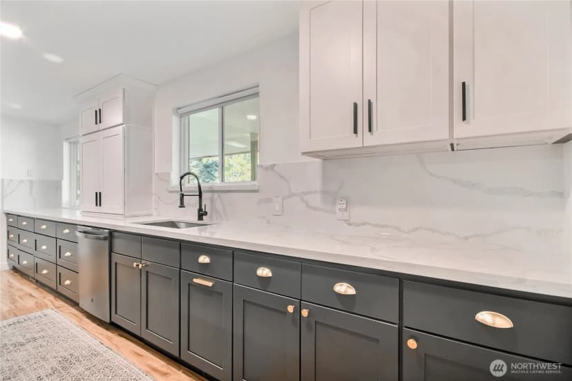 Property photo for 6902 Mount Tacoma Drive Sw, Lakewood photo 17