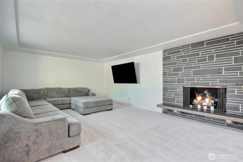 Property photo for 6902 Mount Tacoma Drive Sw, Lakewood photo 11
