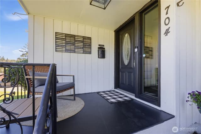 Property photo for 704 Fir Park Lane, Fircrest photo 5