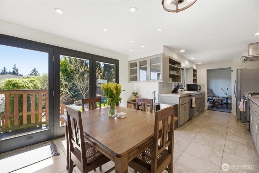 Property photo for 704 Fir Park Lane, Fircrest photo 14