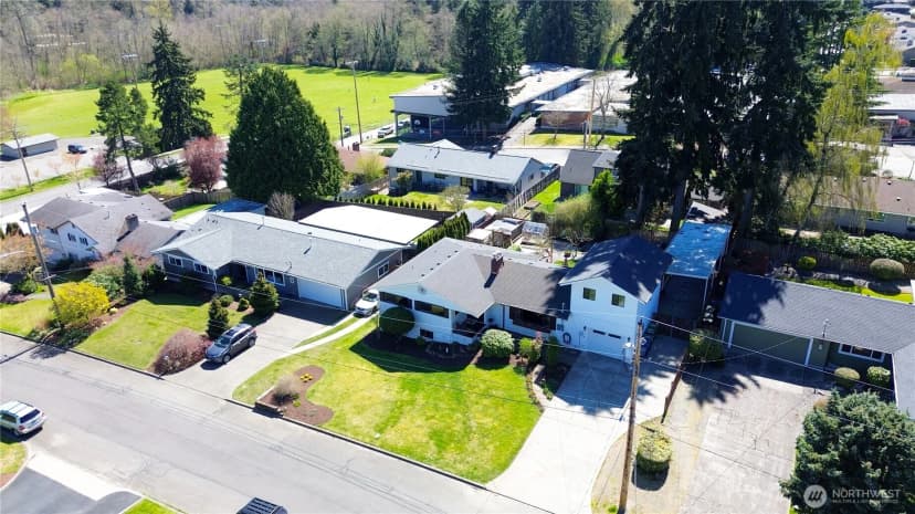 Property photo for 704 Fir Park Lane, Fircrest photo 39