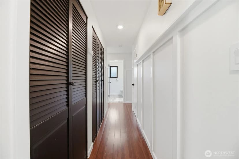 Property photo for 704 Fir Park Lane, Fircrest photo 19