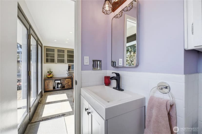 Property photo for 704 Fir Park Lane, Fircrest photo 18