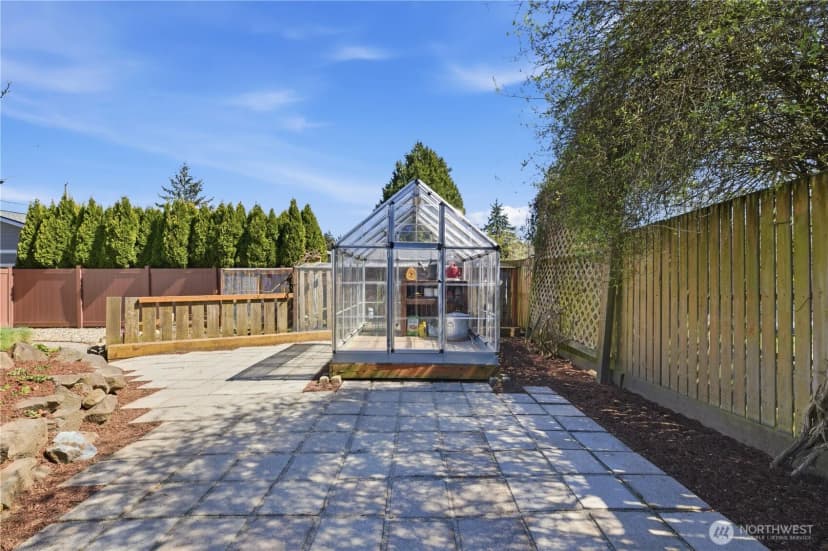 Property photo for 704 Fir Park Lane, Fircrest photo 38