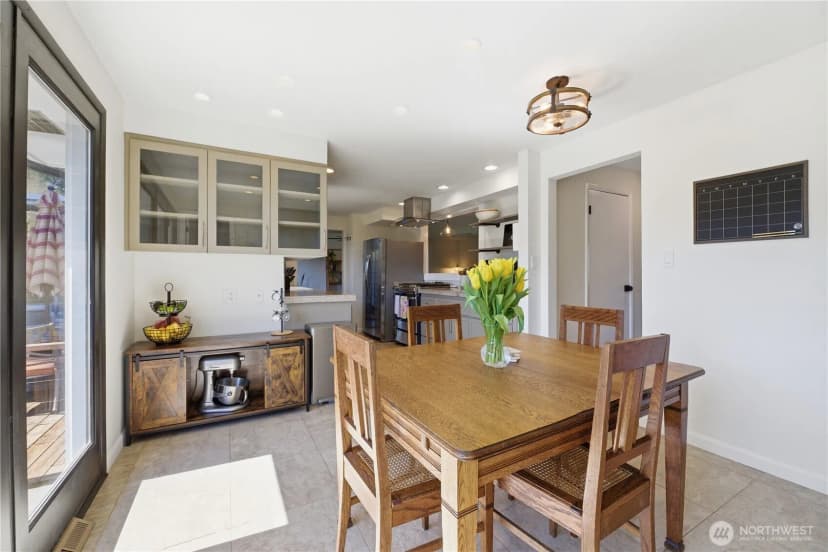 Property photo for 704 Fir Park Lane, Fircrest photo 15