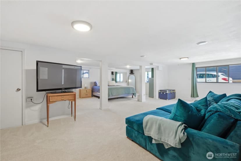 Property photo for 704 Fir Park Lane, Fircrest photo 28