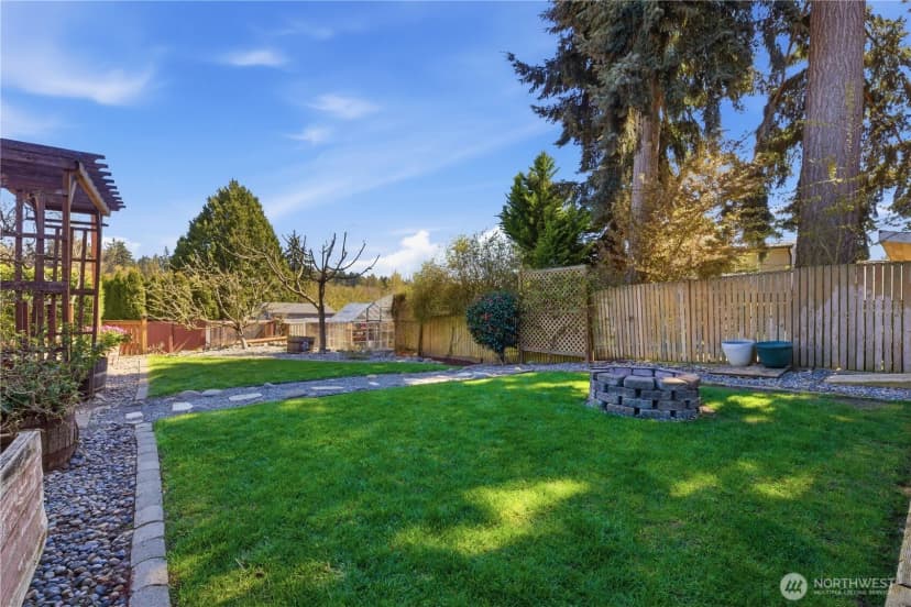Property photo for 704 Fir Park Lane, Fircrest photo 3