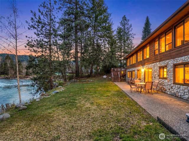 Property photo for 12728 Wilson Street, Leavenworth photo 2