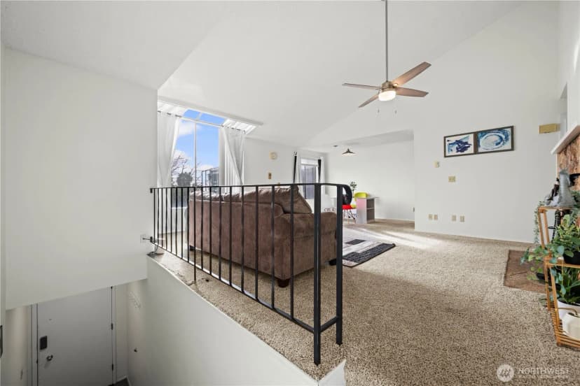 Property photo for 3401 Oaks Avenue #6, Everett photo 8