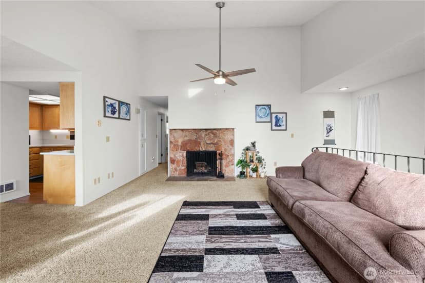 Property photo for 3401 Oaks Avenue #6, Everett photo 4