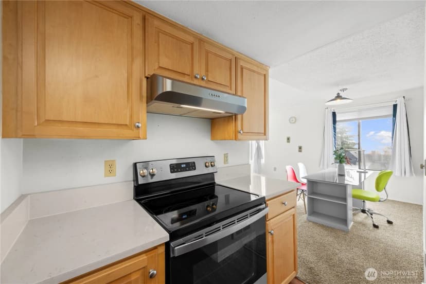 Property photo for 3401 Oaks Avenue #6, Everett photo 15